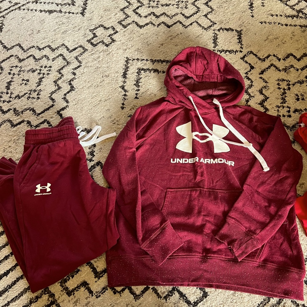 Under Armour hoodie and sweats. Both size medium.  Only worn once